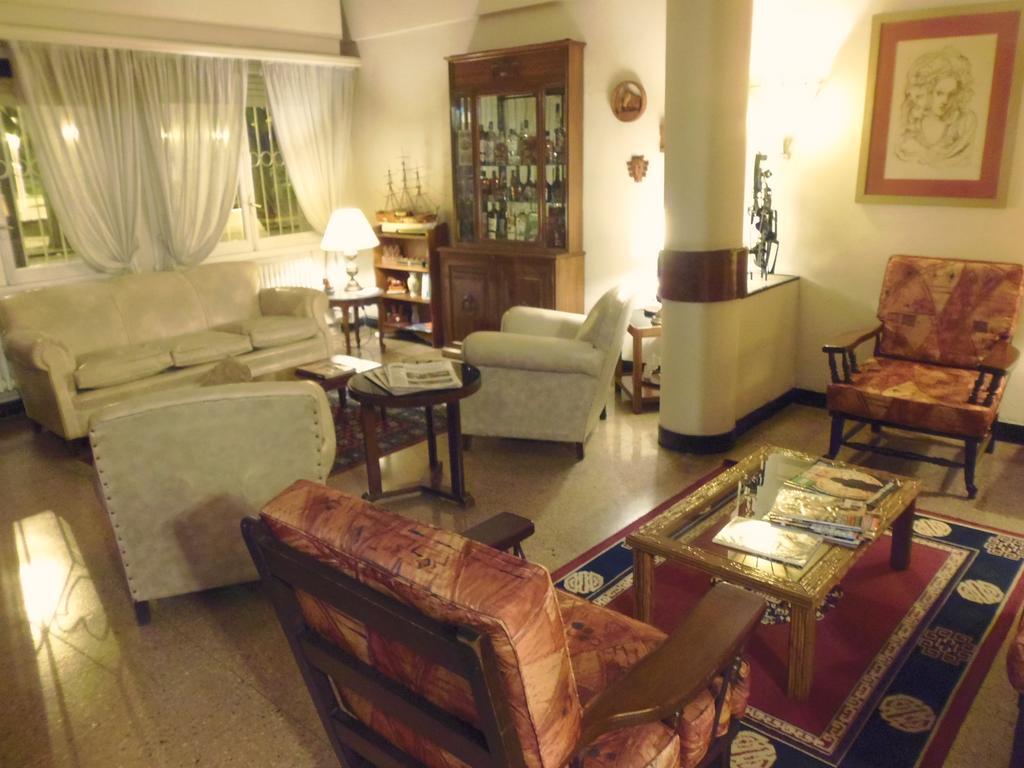 City Hotel Mar Del Plata Ruang foto