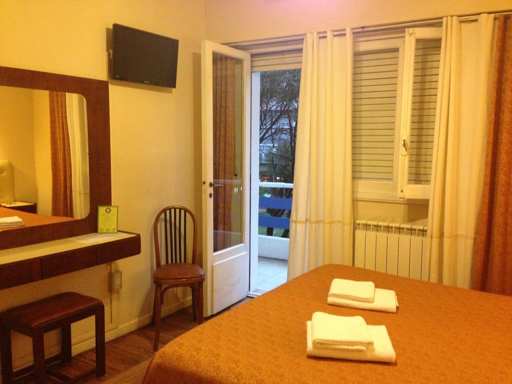 City Hotel Mar Del Plata Ruang foto